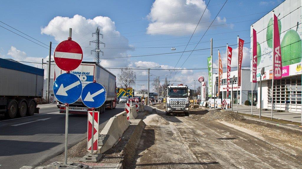 Baustelle auf Münchner Bundesstraße sorgt für Stau
