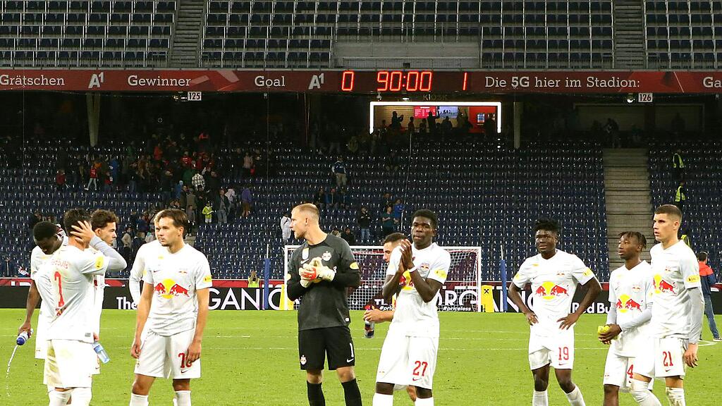 Red Bull Salzburg, Blau-Weiß Linz