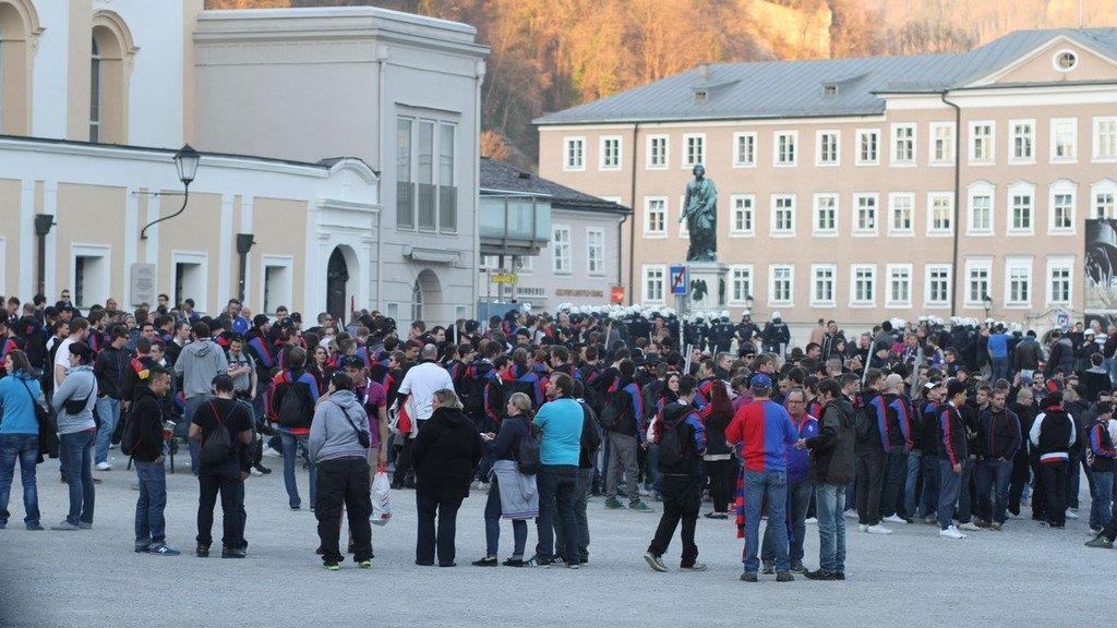 Baseler Fans in der Stadt