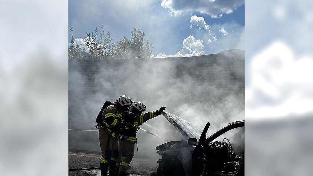 Erneut Autobrand auf A10 im Pongau