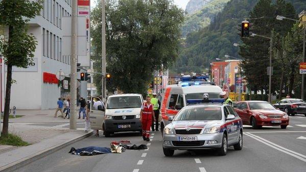 Radfahrerin von Lkw erfasst