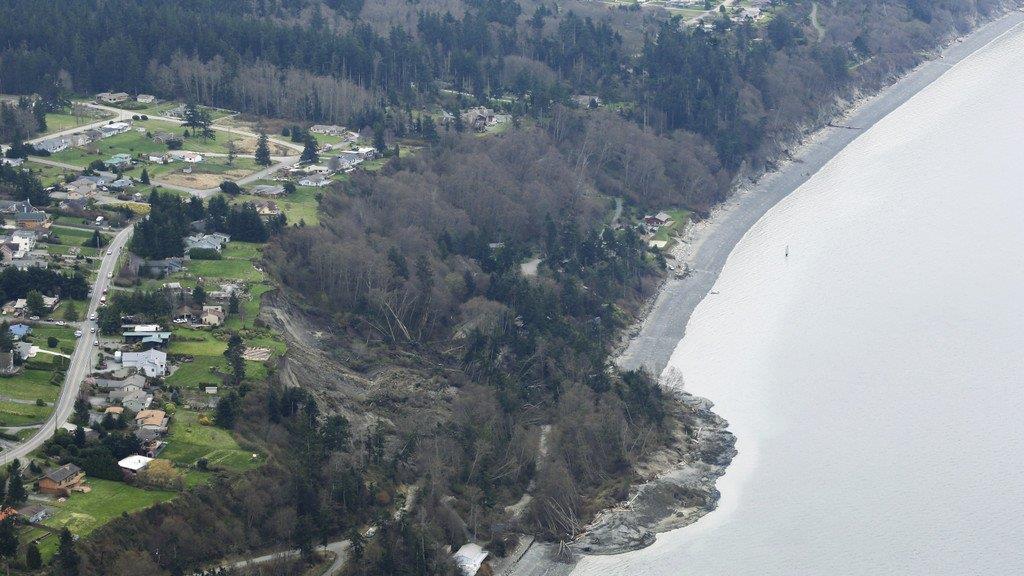 Massiver Erdrutsch auf Insel Whidbey im US-Bundesstaat Washington