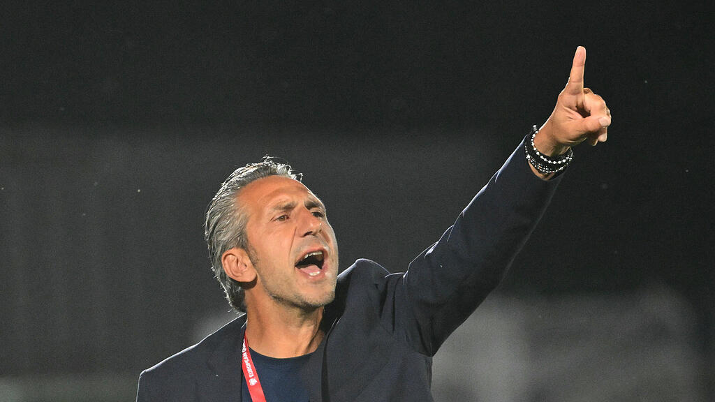 FBL-WC-2026-QUALIFIERS-SMR-AUT