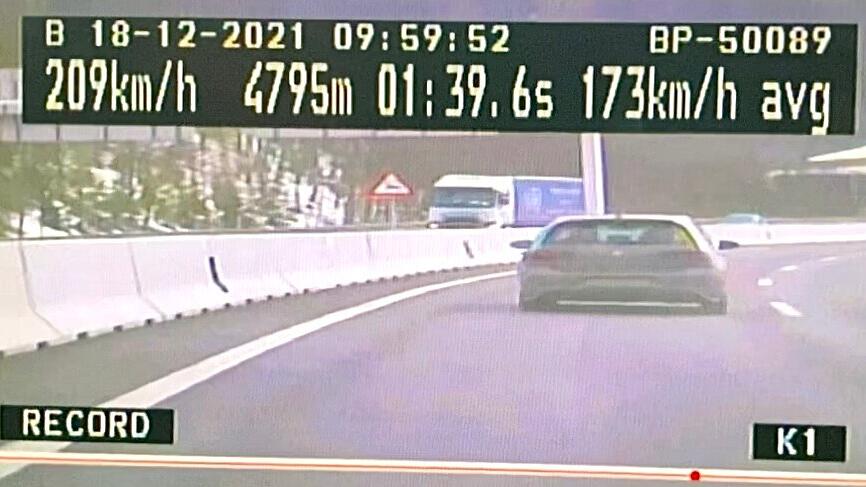 Raser auf A10