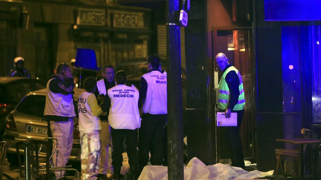 Schüsse und Explosionen in Paris: Erste Bilder