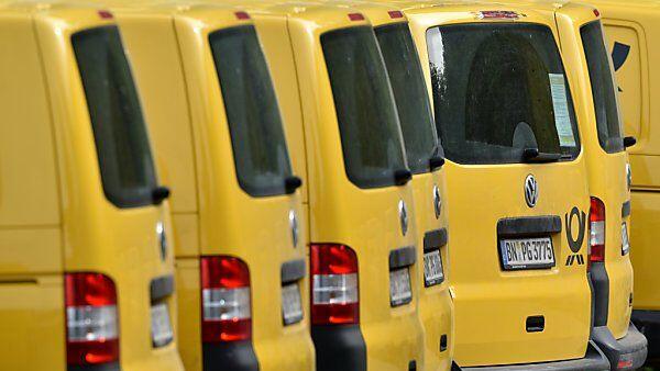 Bleiben die Postautos wieder einmal in der Garage´?