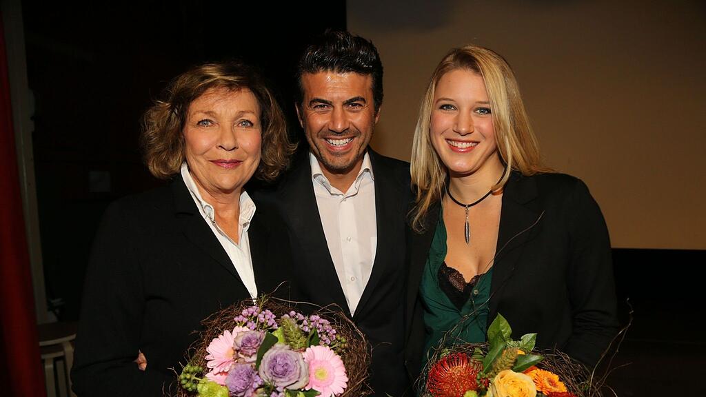Premiere von "Alles außer Liebe" im Kino St. Gilgen. Im Bild von links: Gila von Weitershausen, Mike Galeli und Eva Maria Grein von Friedl.