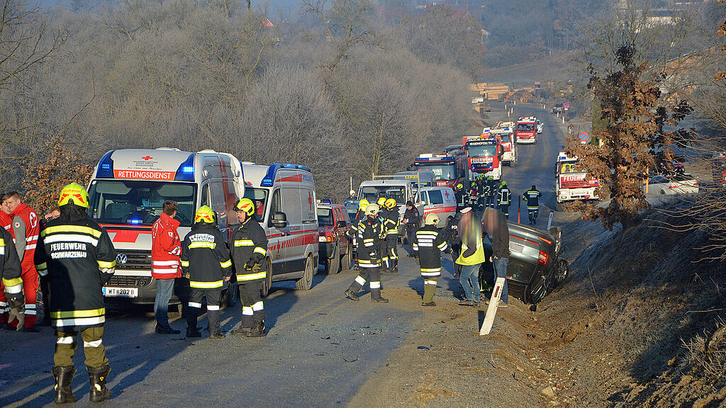 Unfall mit Kindergarten-Bus