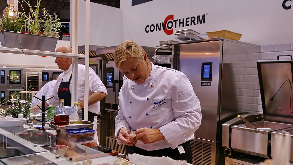 "Alles für den Gast", Sonntag I