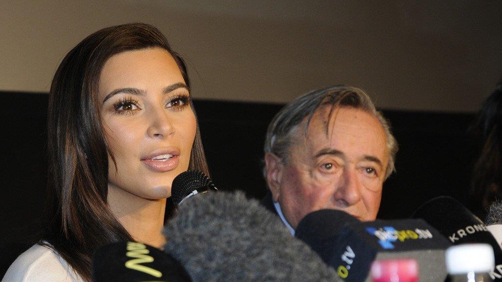 Kim Kardashian in Wien: Pressekonferenz und Autogrammstunde in der Lugner City