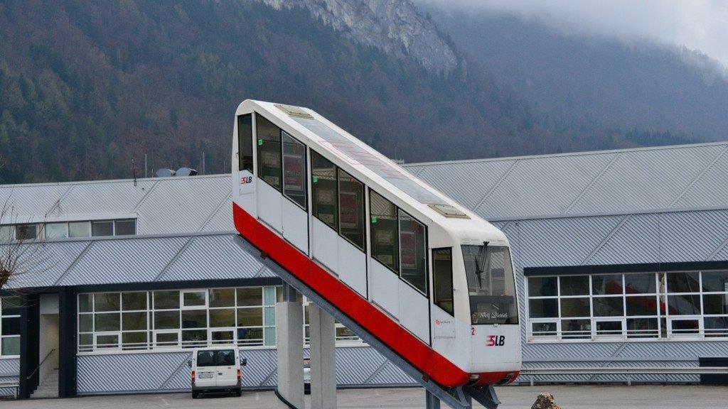 Indoor-Seilbahn in Hallein