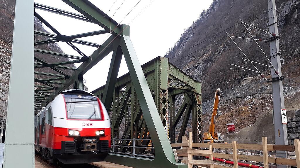 Brückenbauarbeiten (c) ÖBB Wesenauer.jpg