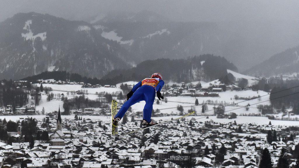 Auftakt zur Vierschanzentournee in Oberstdorf