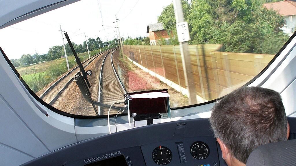 Der VCÖ fodert den Ausbau der Öffis und hat deswegen eine Petition gestartet.