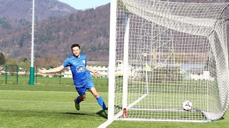 Edwin Karibasic schoss die Grödig Amateure mit seinem Doppelpack an die Spitze der Salzburger Liga.