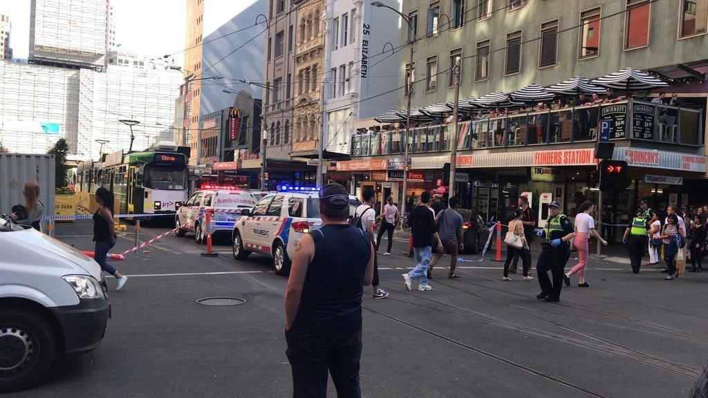 Auto rast in Melbourne in Menschenmenge: 13 Verletzte