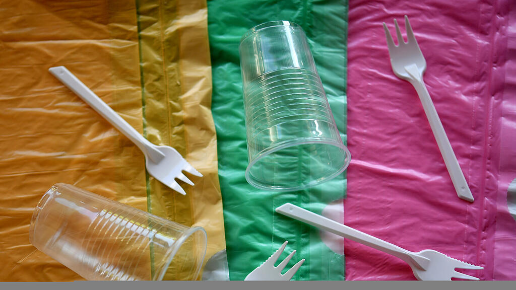 SB, Plastik, Strohhalm