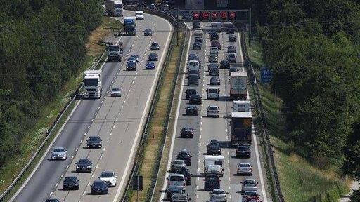 Urlauberverkehr auf der A8