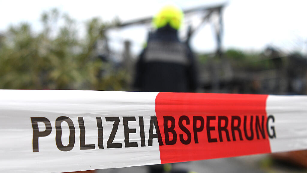 SB, Tatort, Polizei, Polizeiabsperrung, Band, Polizeiband