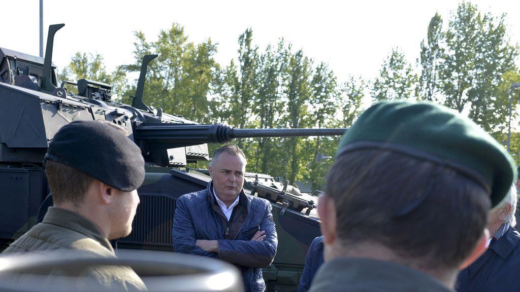 Verteidungsminister Doskozil bestellt 34 Pandur-Panzer