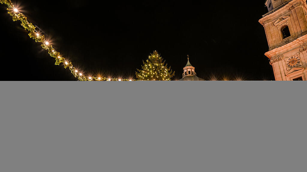Impressionen der Christkindlmarkt Er\u00f6ffnung