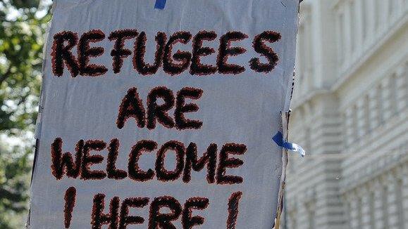 Demo gegen Abschiebung der Flüchtlinge vor Wiener Servitenkloster