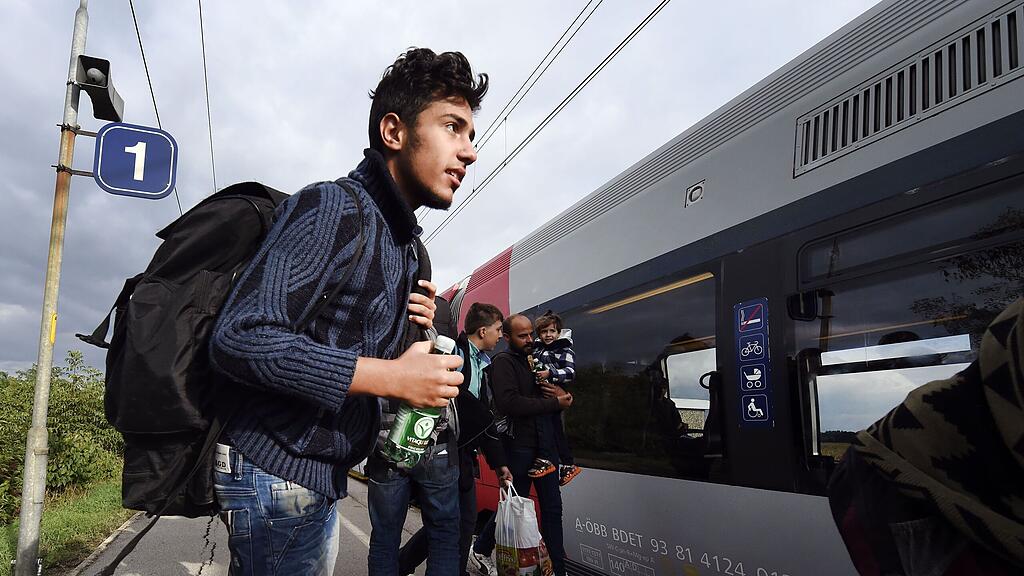 Die ÖBB stellen - ÖBB stellt Züge zwischen Österreich und Ungarn ein.