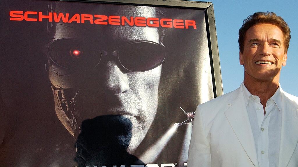 Arnold Schwarzenegger übernahm in den ersten drei Teilen die Hauptrolle. Welchen Part er in Teil 5 einnimmt, wurde noch nicht verraten.