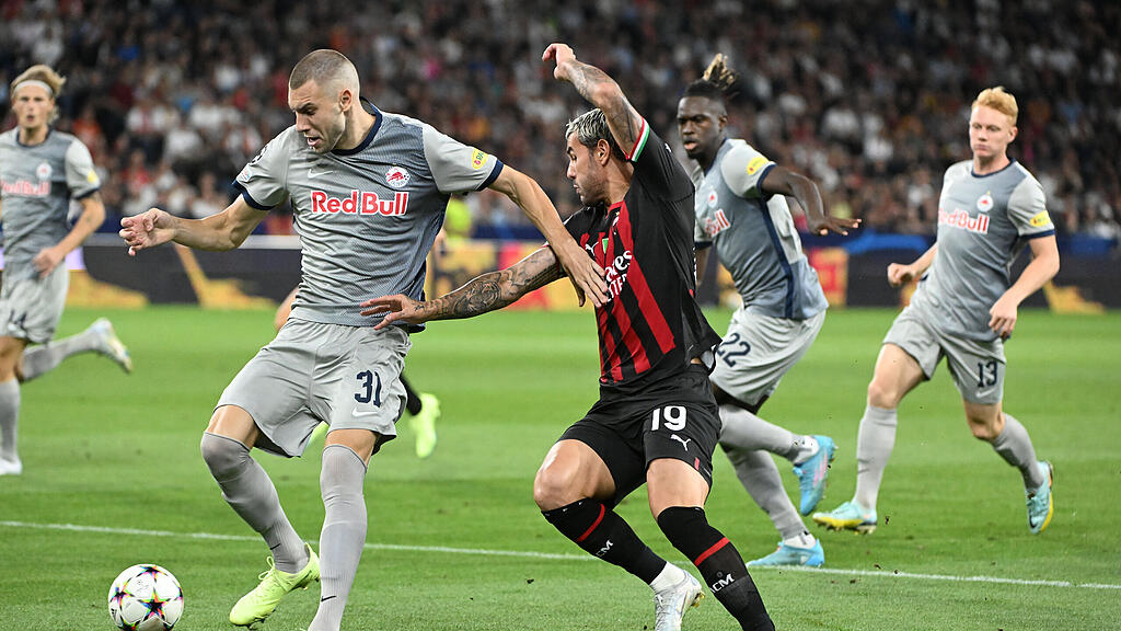 Pavlovic gegen AC Milan.jpg