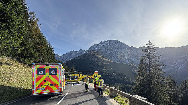 Unfall auf Rossfeldstraße