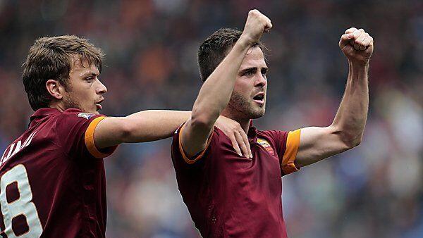 Miralem Pjanic (r.) erzielte den Siegtreffer für die Römer