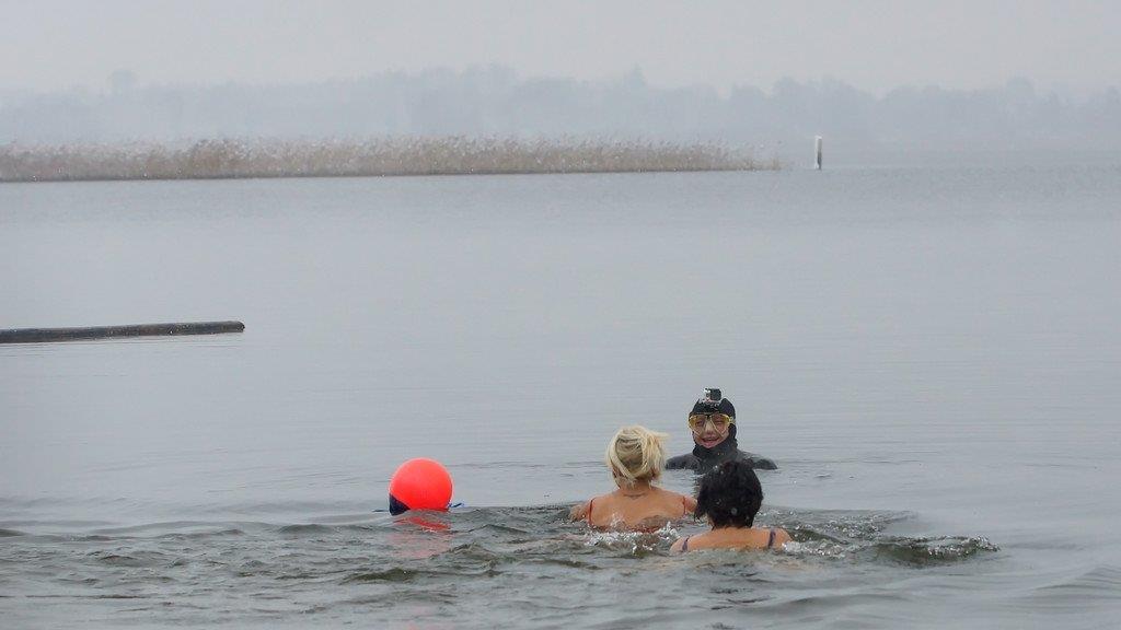 Badelaune beim Silvesterschwimmen in Seeham