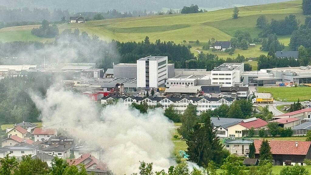 Industriebrand in Tiefgraben