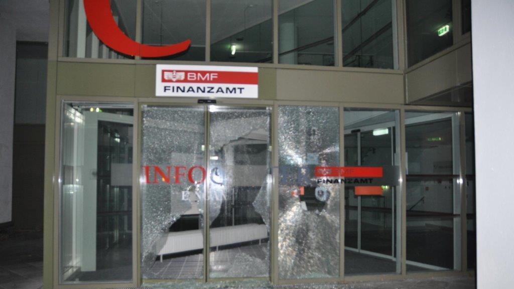 Sachbeschädigungen in Aigen