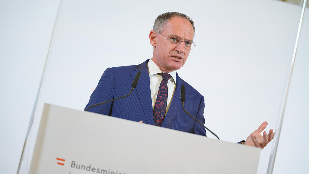 symb_Karner, Gerhard Karner, Innenminister,