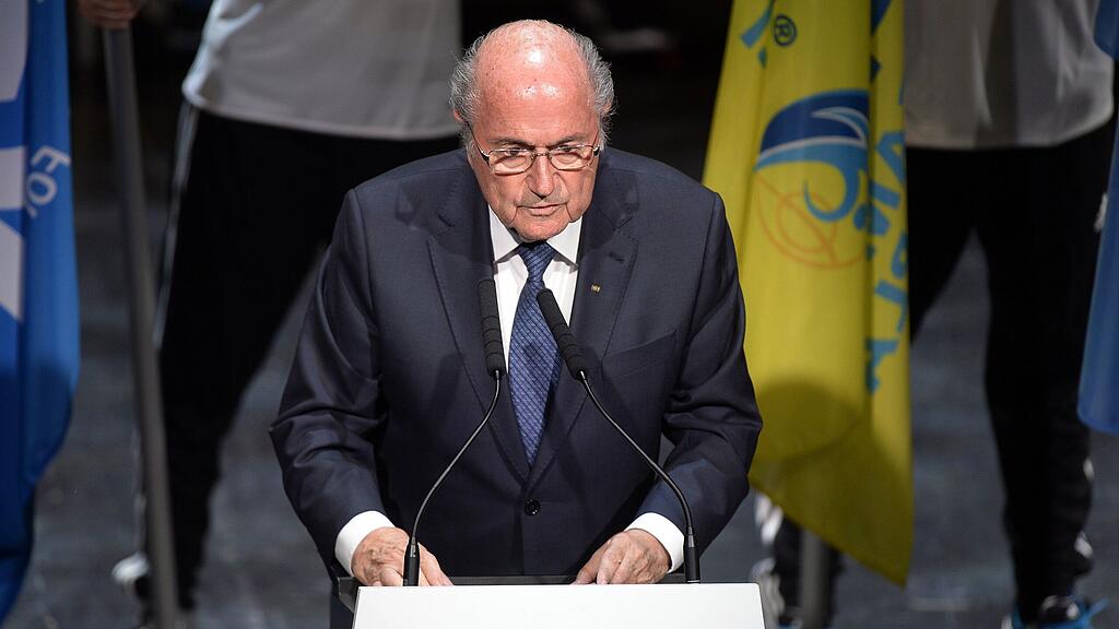 FIFA-Boss Sepp Blatter zum Skandal: "Ich kann nicht ständig auf alle aufpassen."