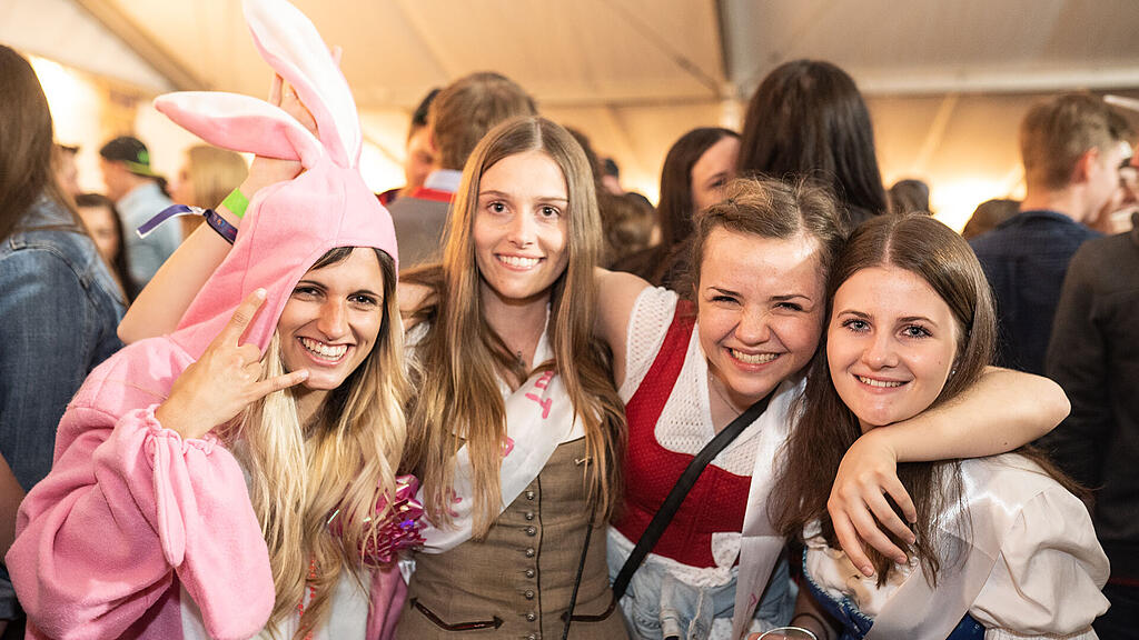 Osterhasenparty I