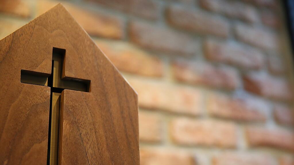cross-364676_1920.jpg