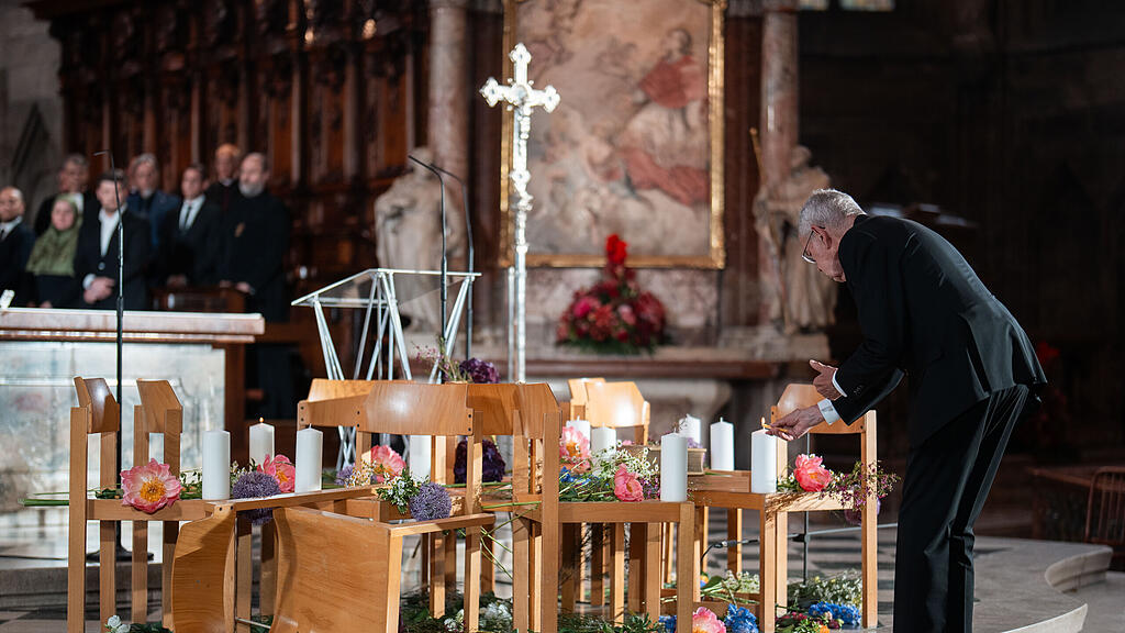 TRAUER-UND GEDENKGOTTESDIENST IM WIENER STEPHANSDOM