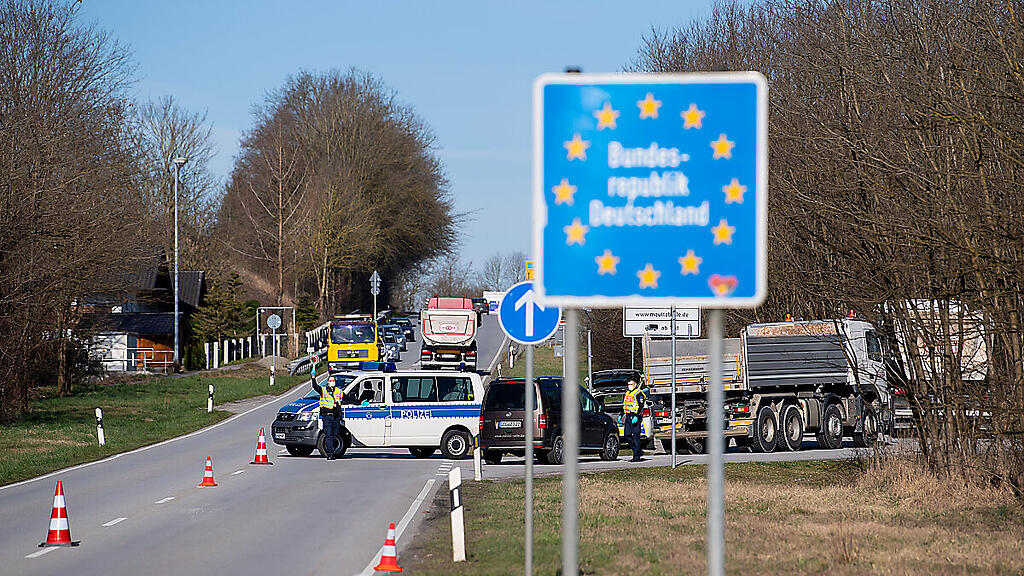 Aus Furcht vor der Pandemie wurden die Grenzen geschlossen