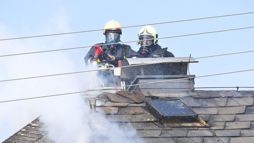 Wohnhaus in Flammen