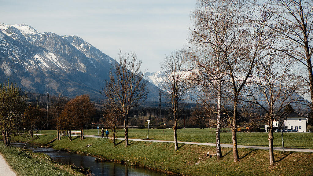 SB, Spazieren, Spaziergang, Glanbach, Bach, Wiese