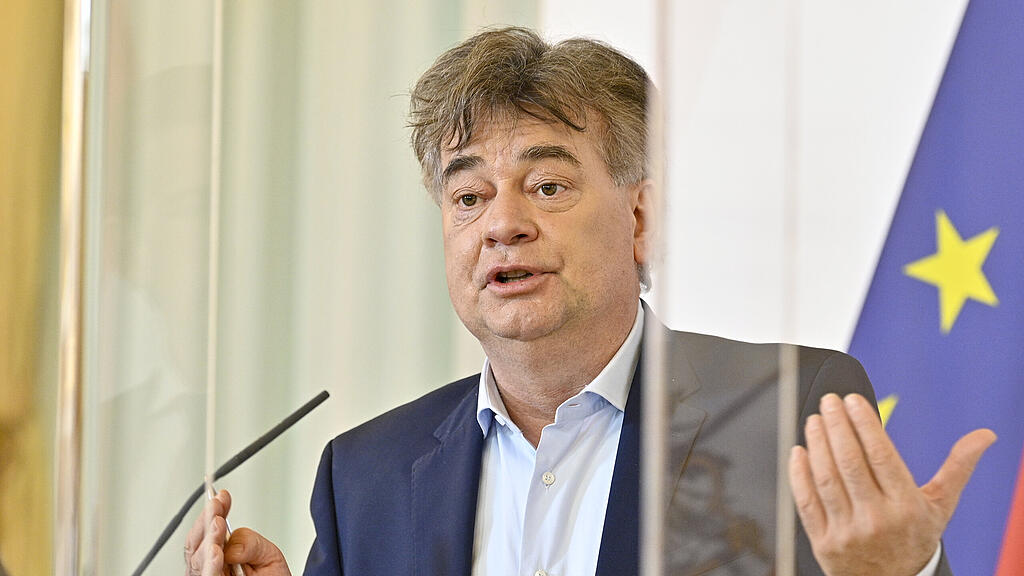 PK, AUA