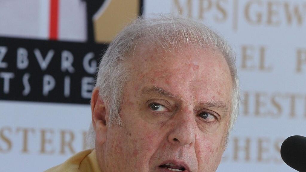 Daniel Barenboim bei der Pressekonferenz am Donnerstag in Salzburg.