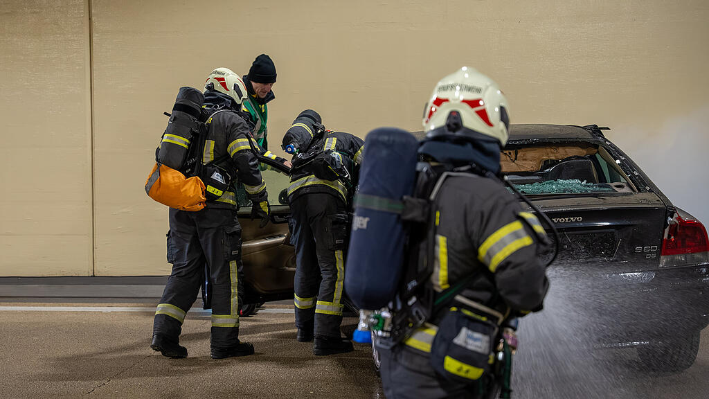 Große Einsatzübung im Lieferinger-Tunnel