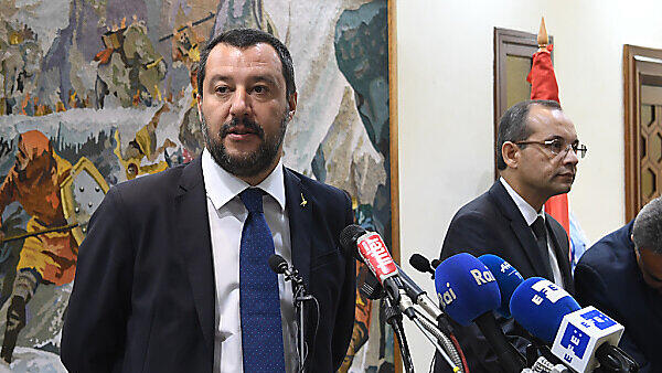 Salvini lehnt die Doppelstaatsbürgerschaft für Südtiroler ab