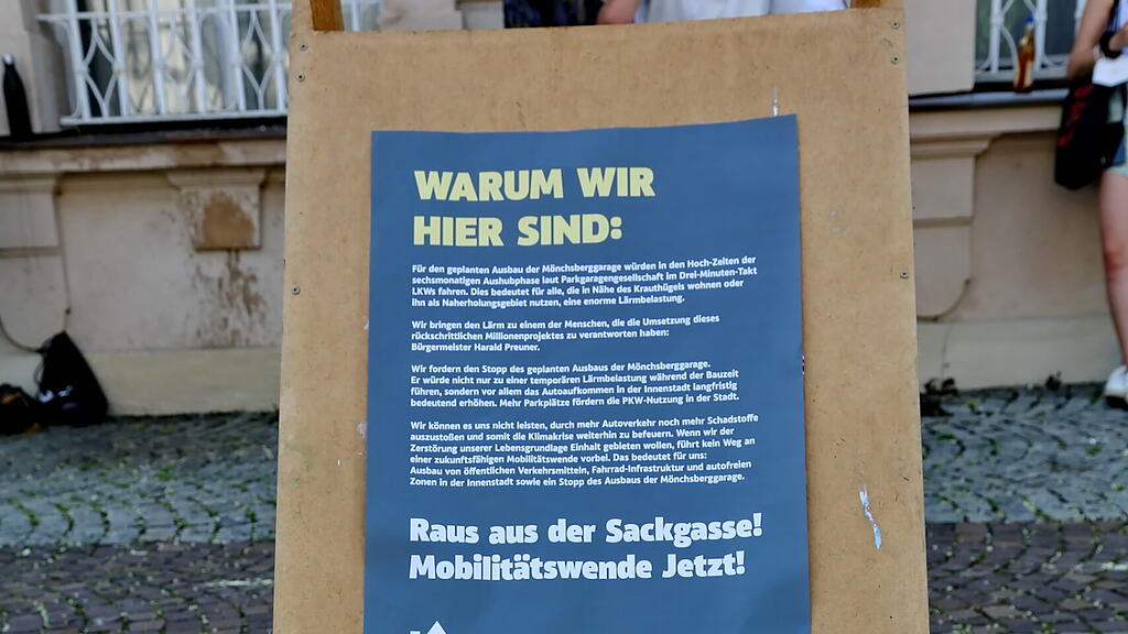 20220520_fmt_Lärm_Aktion_gegen_den_Ausbau_der_Mönchsberggarage_KJ003.JPG