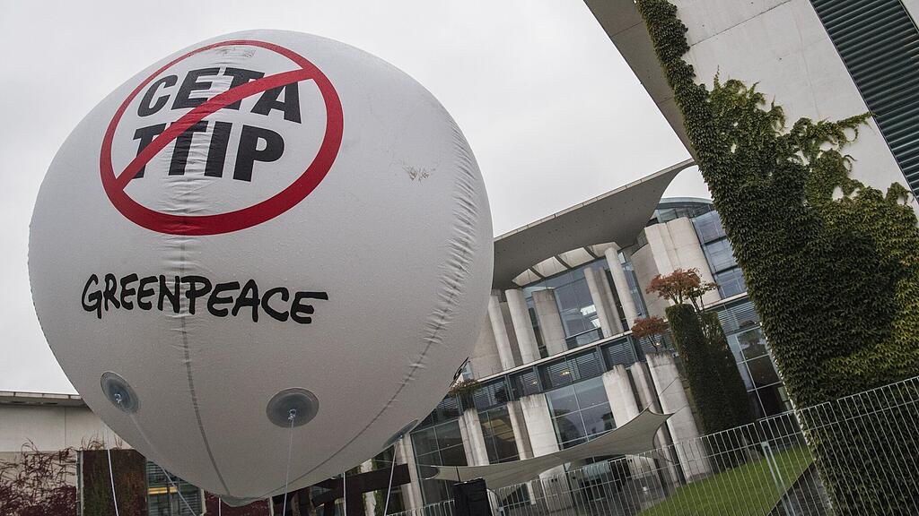 Soll es eine Volksabstimmung zu CETA und TTIP geben?