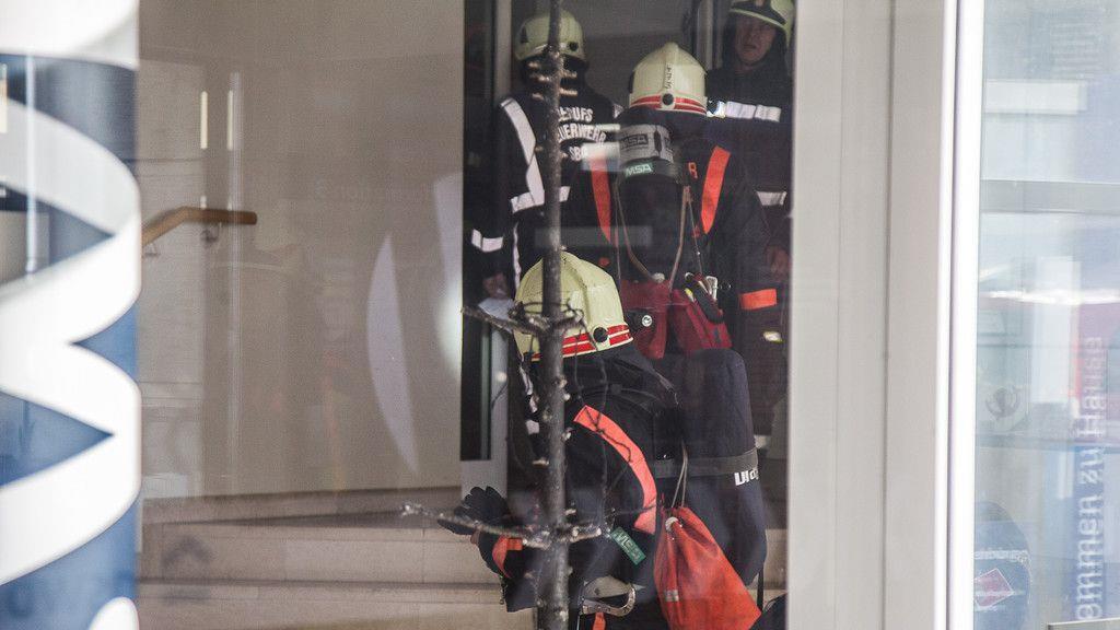 Christbaumbrand im GSWB-Gebäude