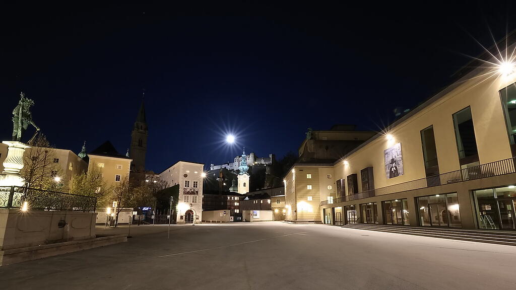 Supermond in Salzburg am 26. April 2021